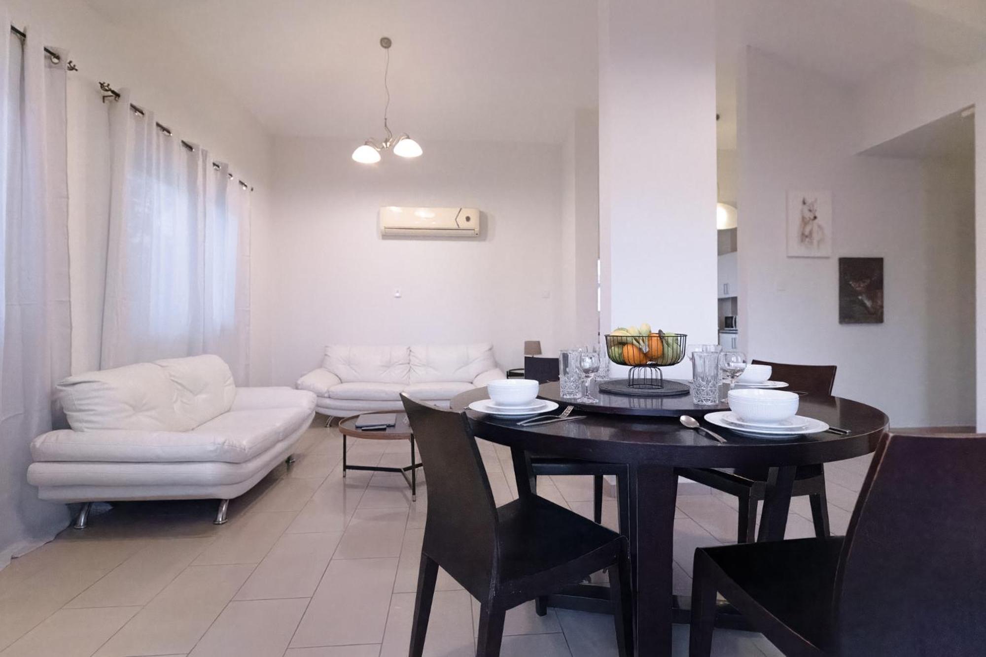 Nefeli Blue-Horizon 2B, Pool, Suites, Big Balconies Paphos ภายนอก รูปภาพ