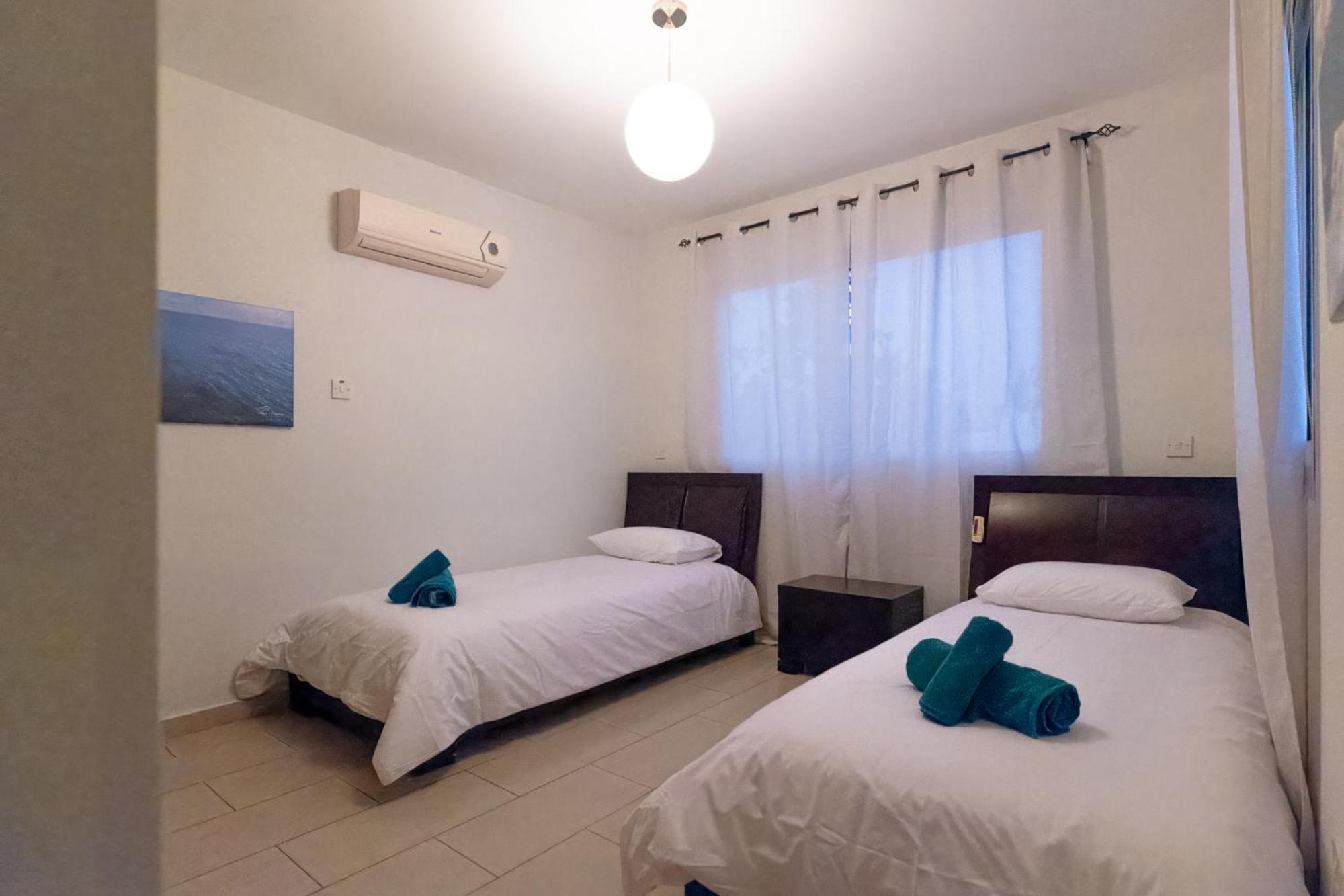 Nefeli Blue-Horizon 2B, Pool, Suites, Big Balconies Paphos ภายนอก รูปภาพ