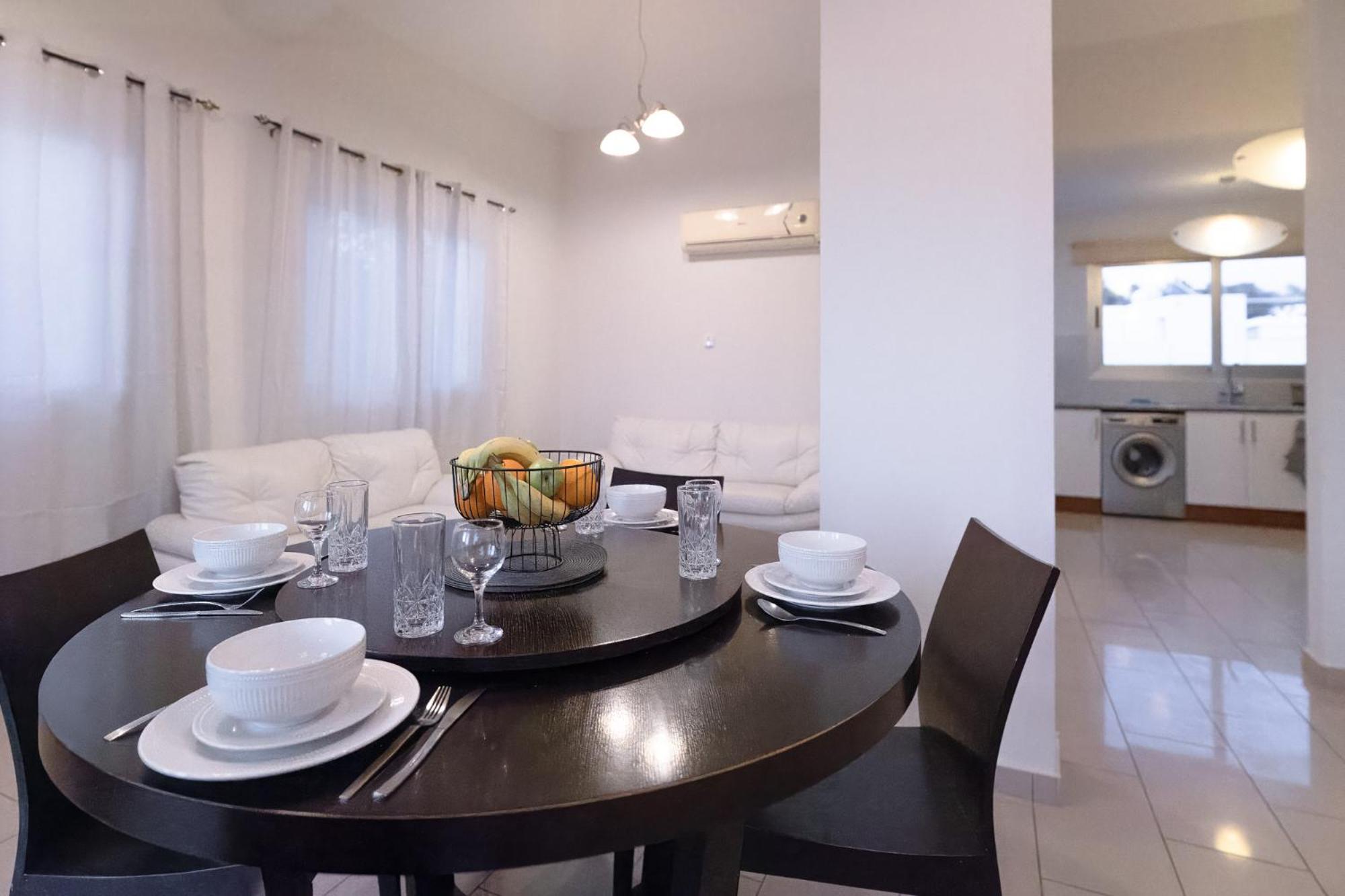Nefeli Blue-Horizon 2B, Pool, Suites, Big Balconies Paphos ภายนอก รูปภาพ