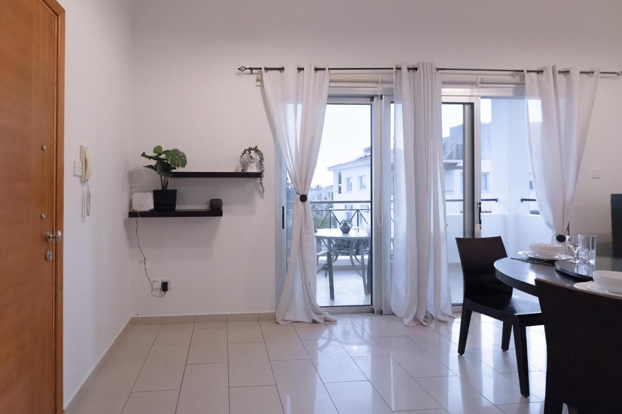 Nefeli Blue-Horizon 2B, Pool, Suites, Big Balconies Paphos ภายนอก รูปภาพ